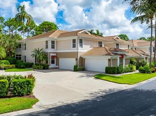 905 Carrick Bend Cir APT 101, Naples, FL 34110