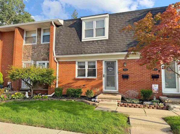 45564 Birchcrest St, Utica, MI 48317
