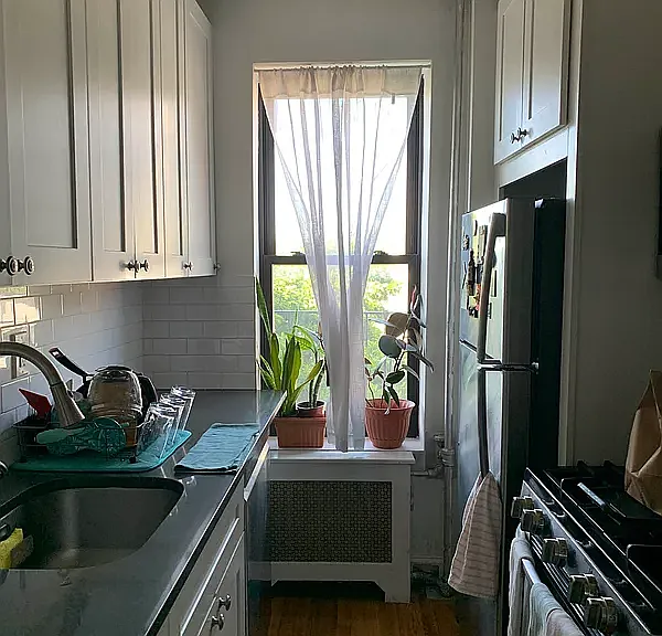 215 33rd St #16 — Photo 8