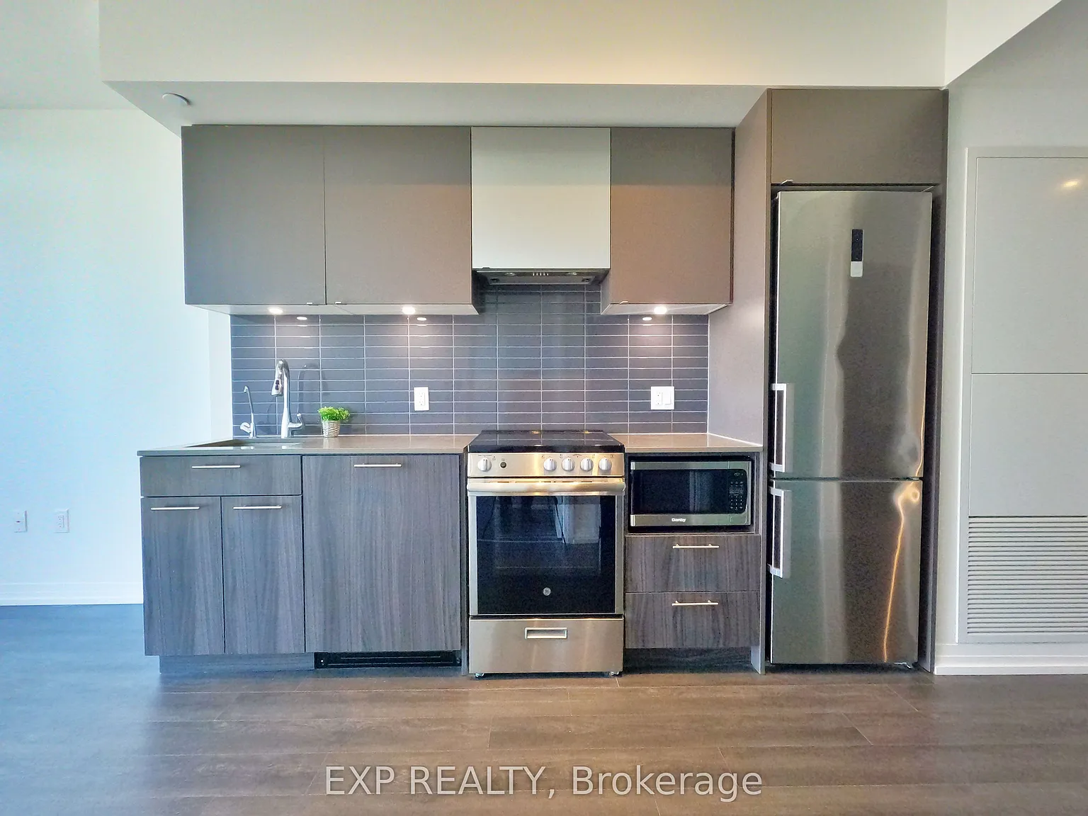 2 bed, $2,150 — Photo 3
