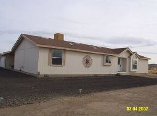 2215 E Cougar St, Silver Springs, NV 89429