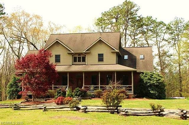 1st image of 832 Old Asheville Hwy