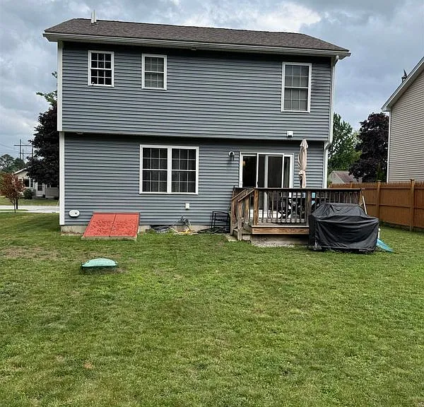 494 Youville St — Photo 3