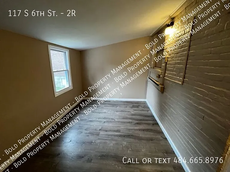 117 S 6th St #2R — Photo 7