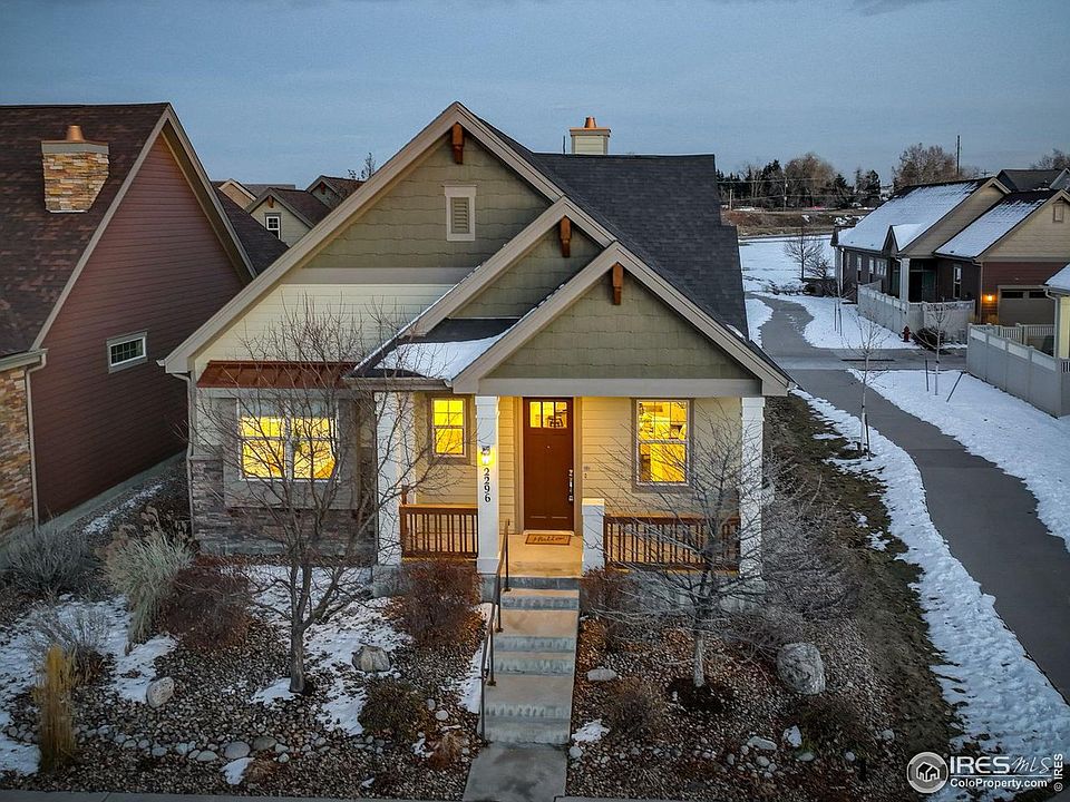 1st image of 2296 W Hecla Dr