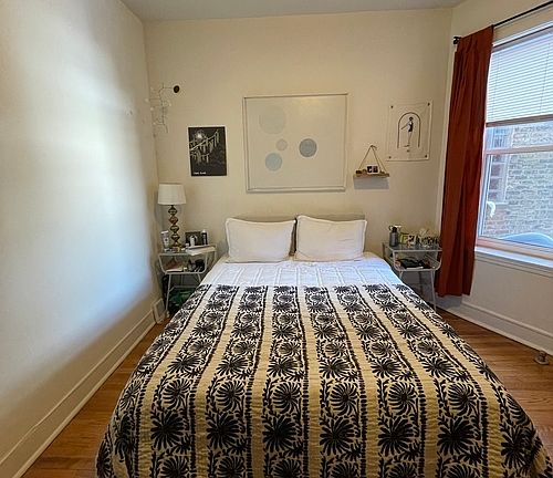 4th image of 1724 W Carmen Ave #2W