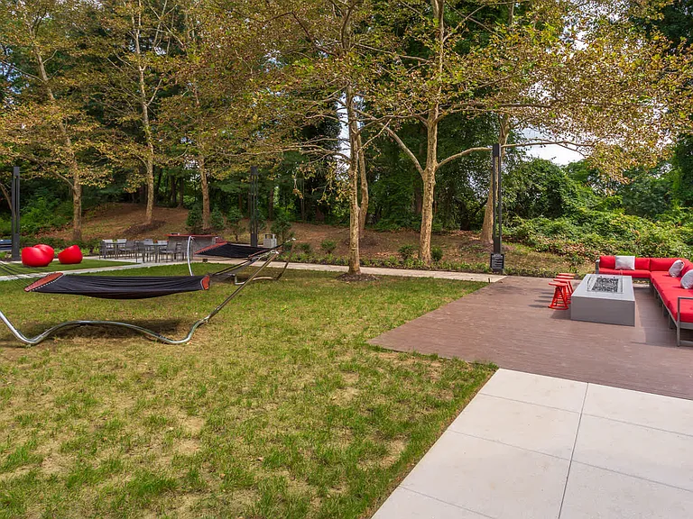 Courtyard and Lounge Space