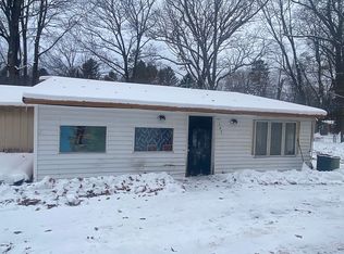 107 Hunter Dr, Lake, MI 48632