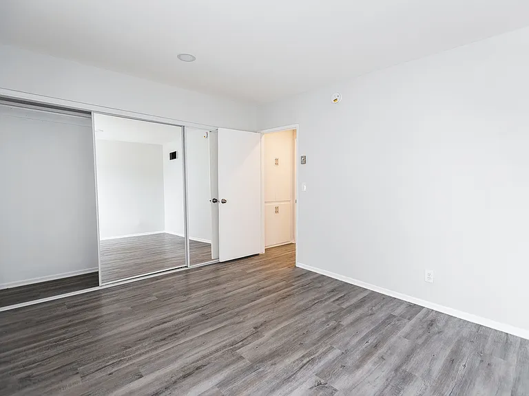 4444 Ensign Avenue — Photo 57