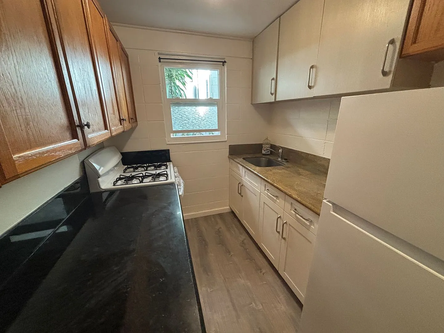 1048 Wong Ho Lane — Photo 3