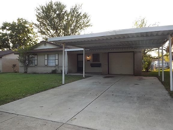 2nd image of 1211 Caladium Dr