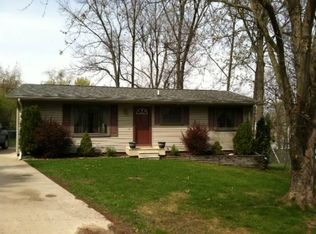 410 Oakland Dr, Lake Orion, MI