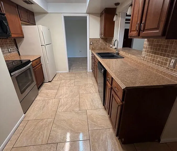 2368 Sarazen Dr — Photo 16