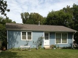 308 Four Winds Way, Carpentersville, IL