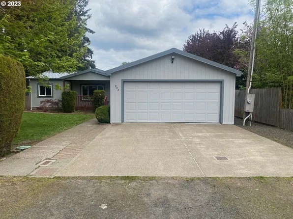905 S Jellison St, Amity, OR 97101