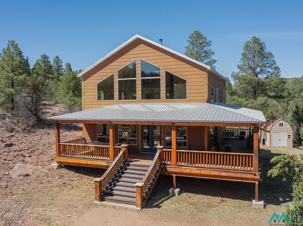 75 Roadrunner Rd, Las Vegas, NM 87701