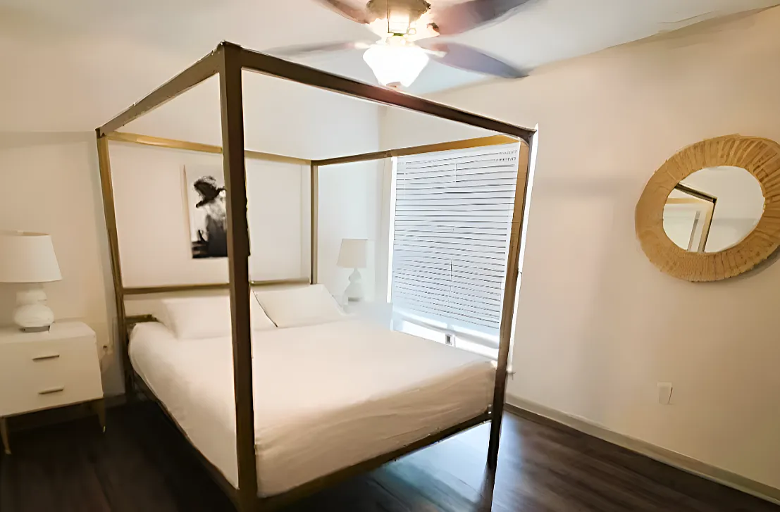 2 bed, 847 sqft, $2,800 — Photo 3