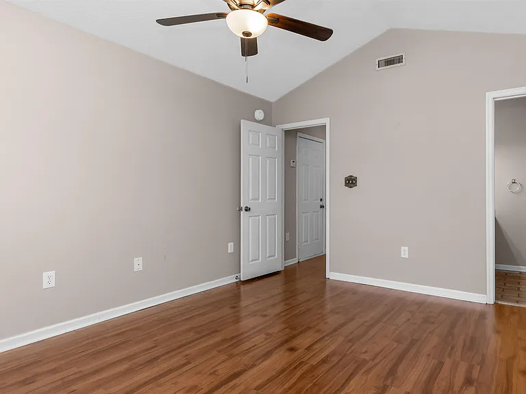 112 Dusty Trail Ln — Photo 20