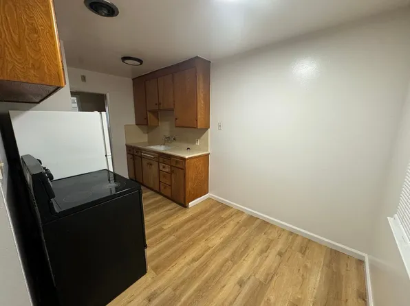 360 - 230 Josefa St, 230 Josefa St APT 3, San Jose, CA 95110