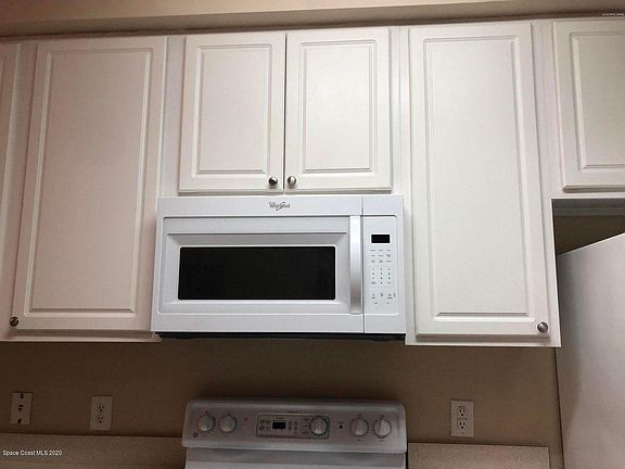 4th image of 1342 Hampton Park Ln #0