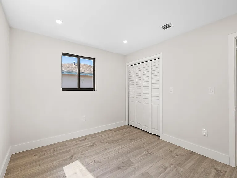 1522 NW 41st St — Photo 27