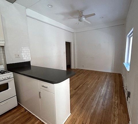 2nd image of 55 N Venice Blvd APT 202