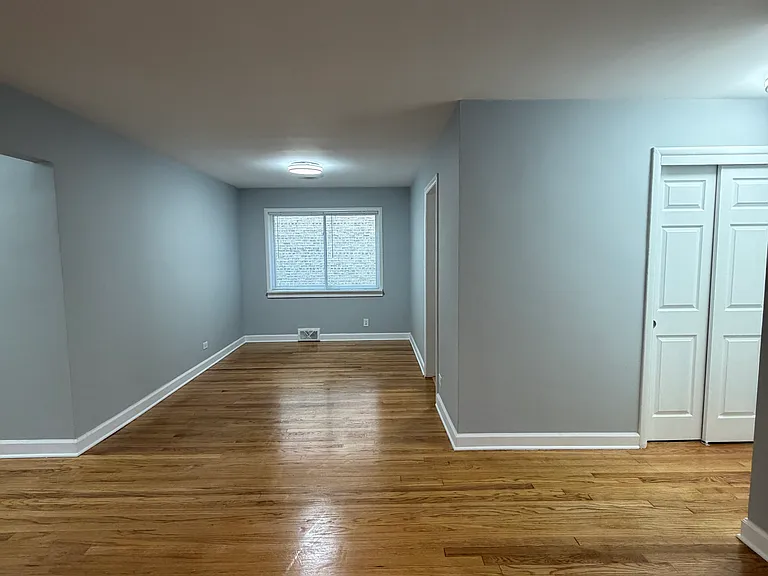 2854 W Glenlake Ave #1W — Photo 10