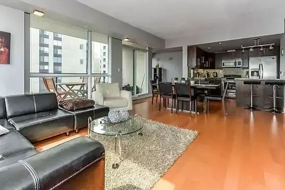 5th image of 10046 117th St NW #402