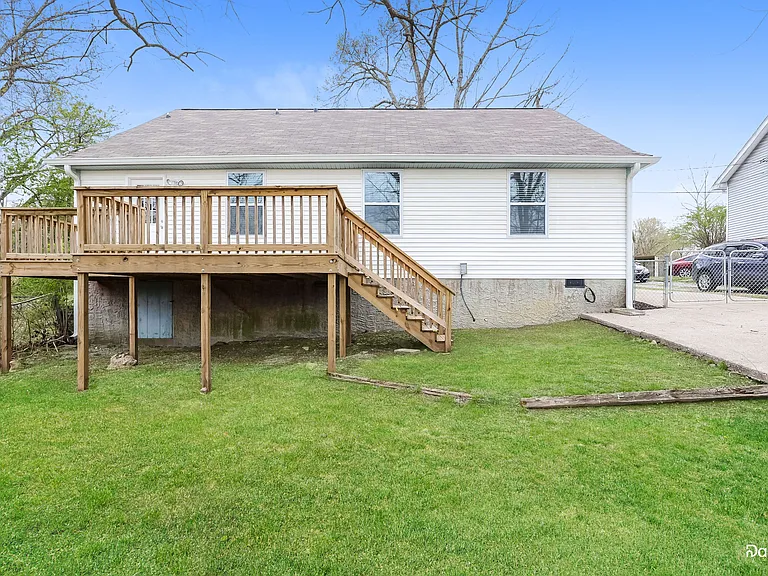 124 Cedarmont Cir — Photo 15