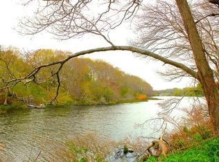 2 Clifford Rd, Plymouth, MA 02360