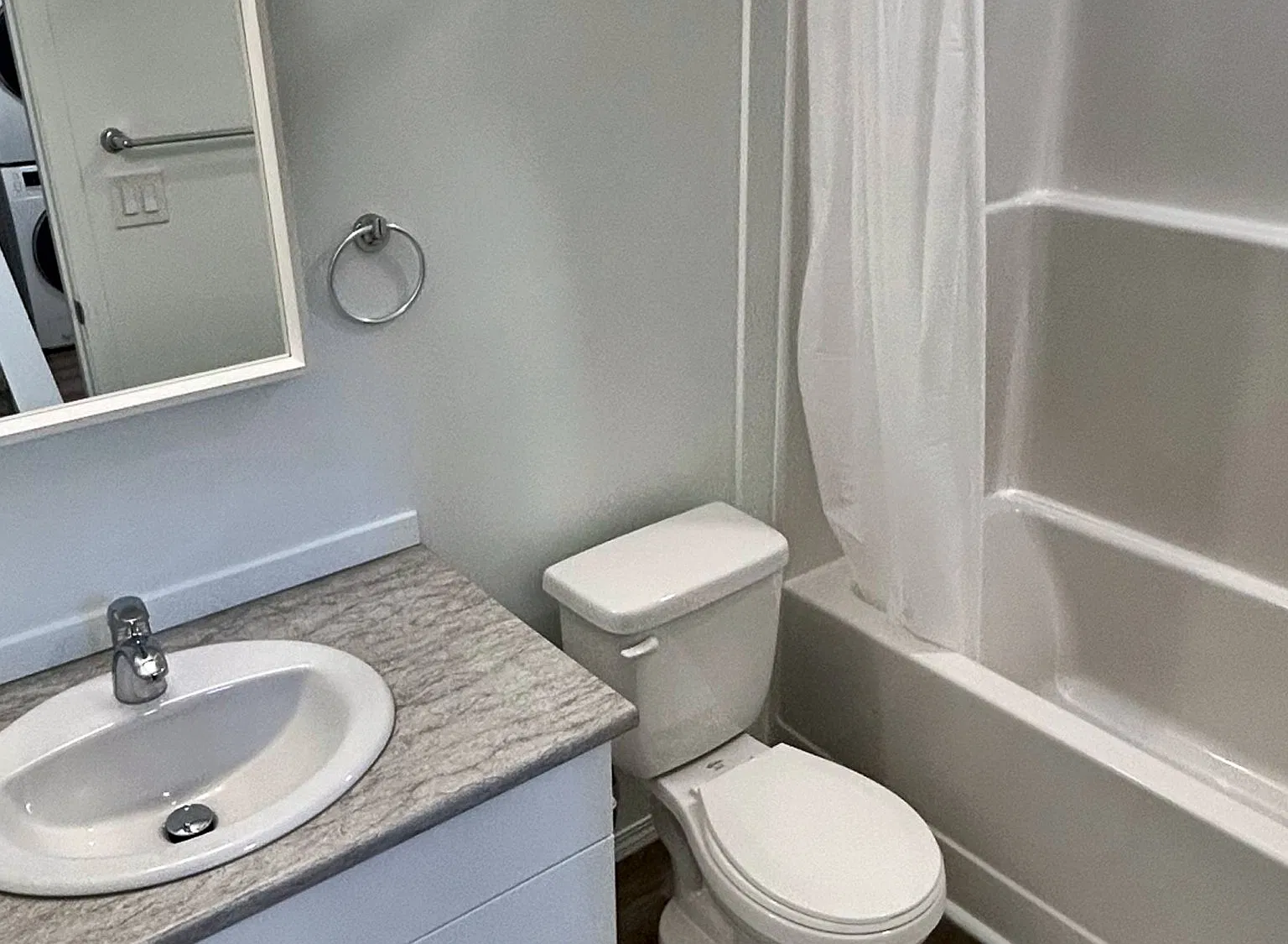Montrose 4 - 12224 60 ST NW — Photo 3