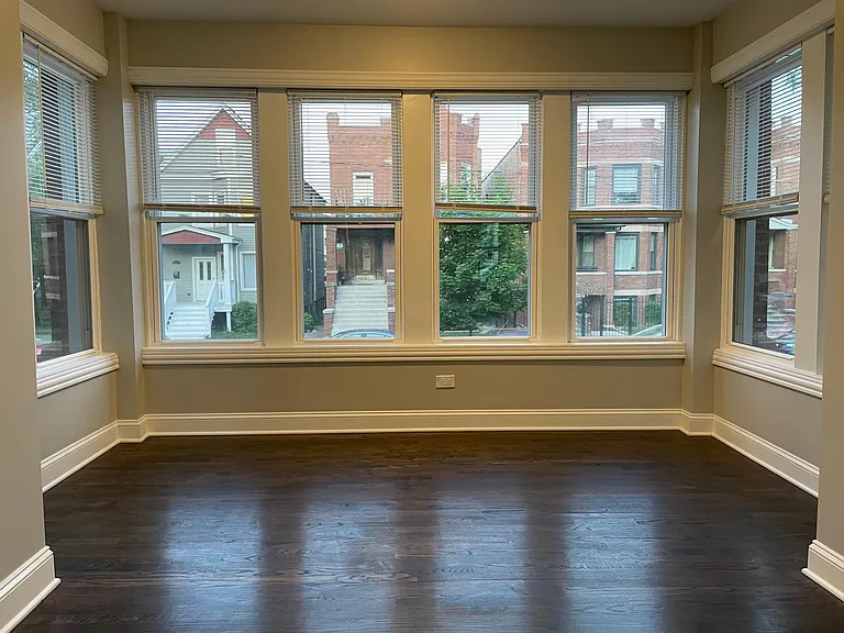 2428 N Avers Ave #1 — Photo 4