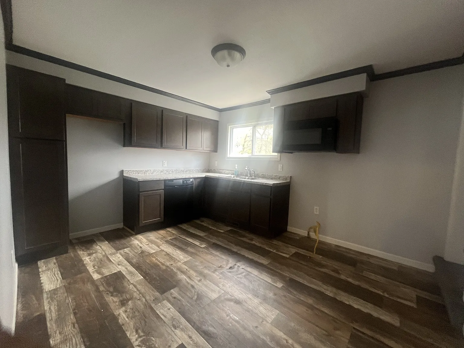 2 bed, 2.0 bath, $925 — Photo 3