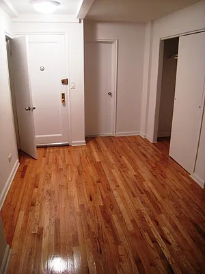 Rented by City Connections Realty | media 1