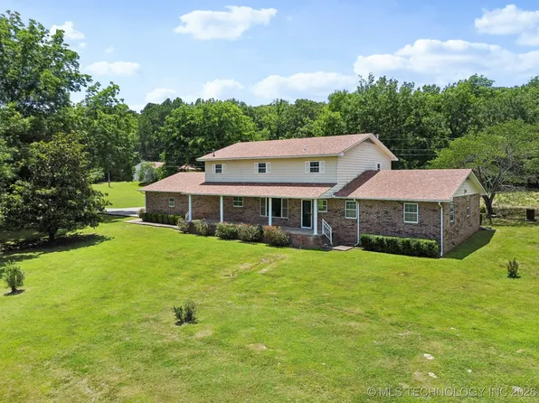 562 W Willis Rd, Tahlequah, OK 74464