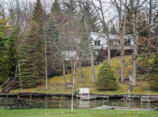 212 Lora Ln, Pleasant Lake, MI 49272