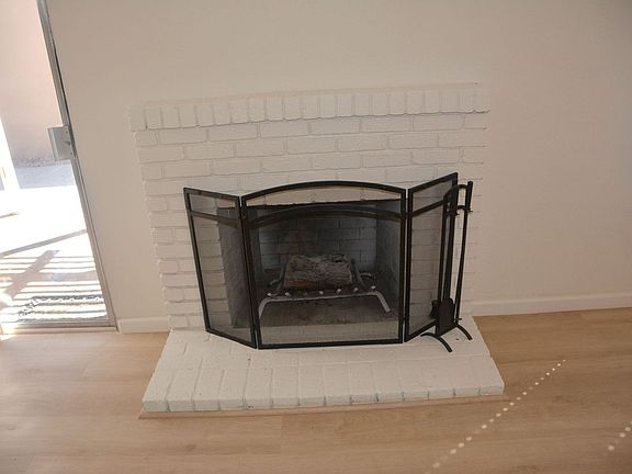 5th image of 3221 Madrone St