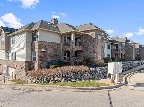 3101 West Drexel AVENUE #220, Franklin, WI 53132