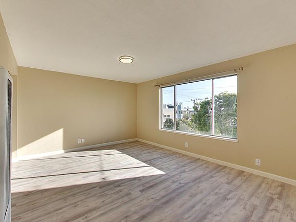 4th image of 3571 16th St APT 10