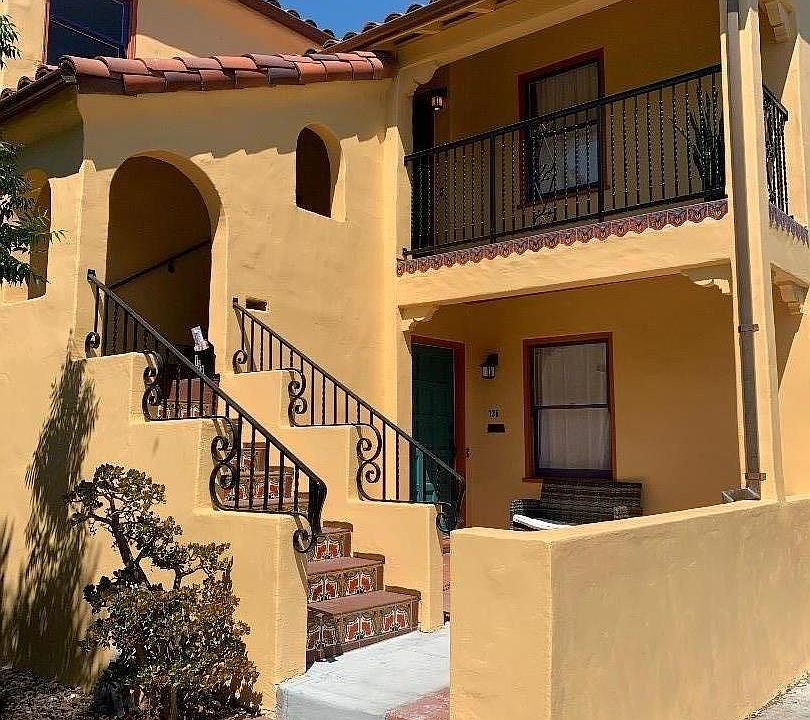 1st image of 135 Clayton Ave
