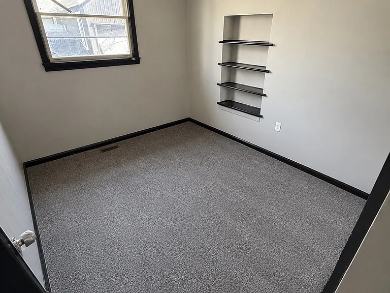 8 S Washington St #1 — Photo 12