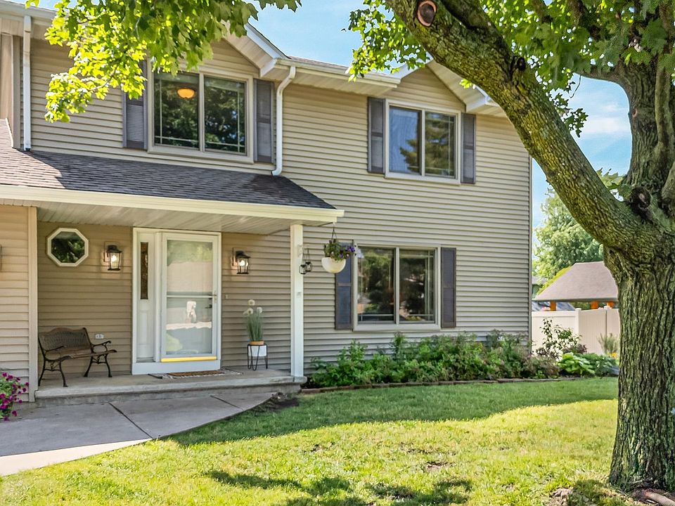 1st image of 2767 Oakwood Cir