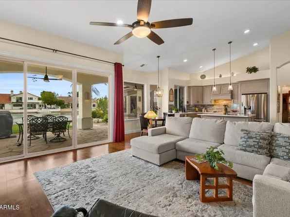 1902 E WILLOW TREE Court, Gilbert, AZ 85234