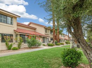2010 Lawrence Crossley Rd APT 2, Palm Springs, CA 92264