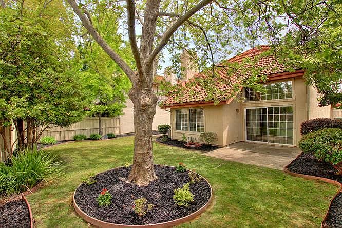 1st image of 102 Secret Canyon Ct