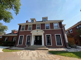 1610 Victoria Ave, Windsor, ON N8X 1P7