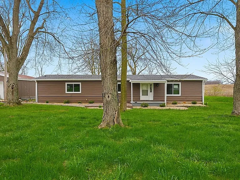 3 bed, 1440 sqft, $1,850 — Photo 1