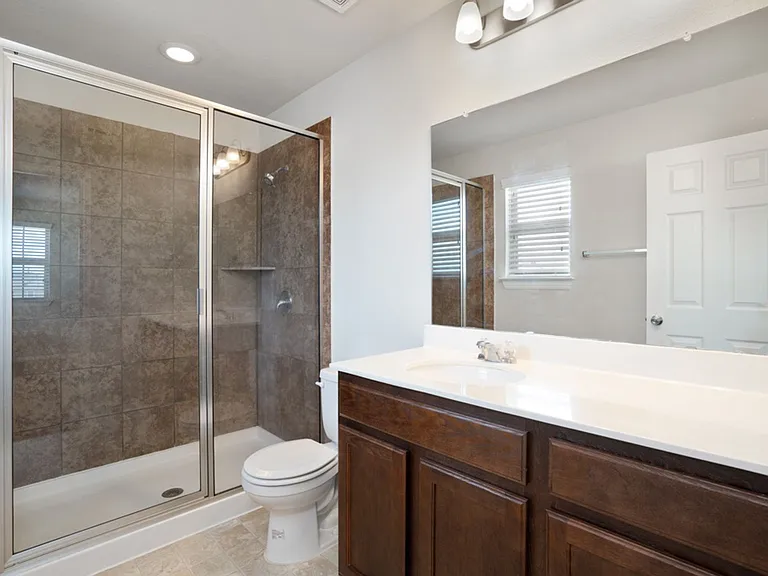 156 Triumph Rd — Photo 19