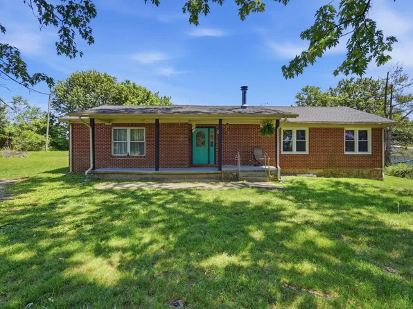 2985 Plum Creek Rd, Sparta, TN 38583