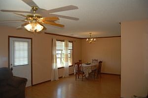3rd image of 2004 S Tampa Ct